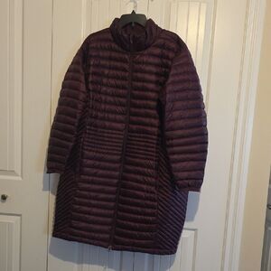 Duluth Trading Co Women's Deep Purple Puffer Coat